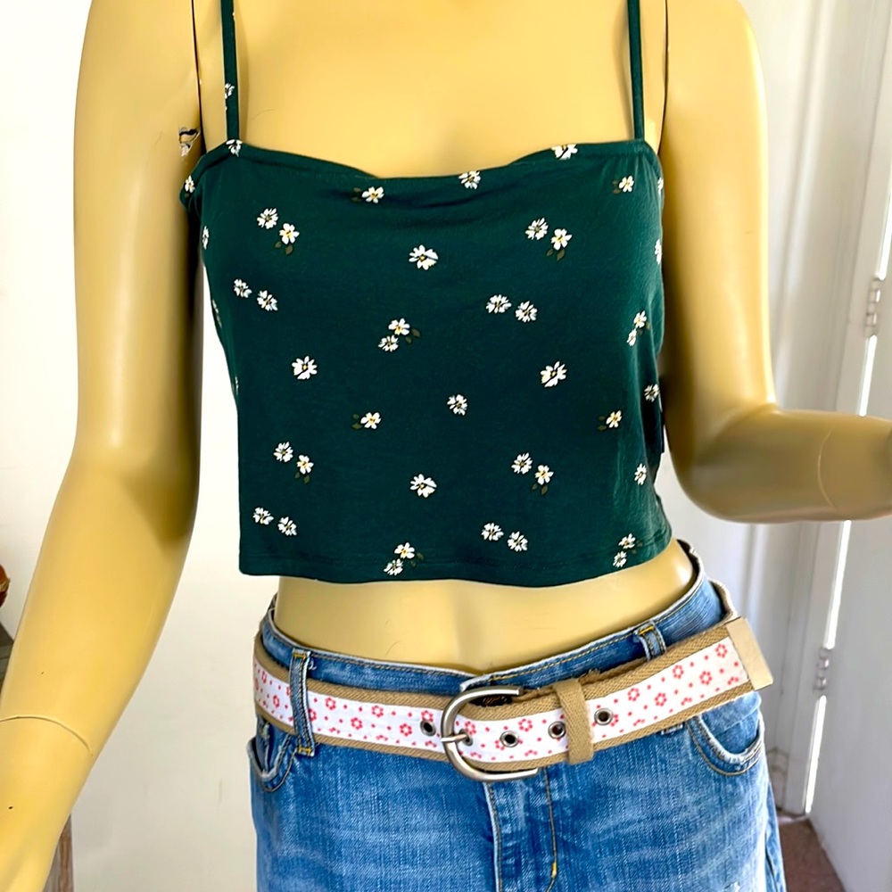 Super cute summer tank crop